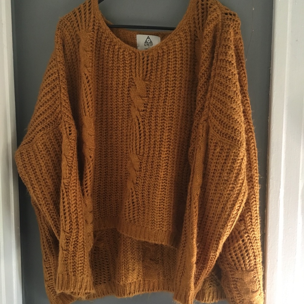UNIF Pullover